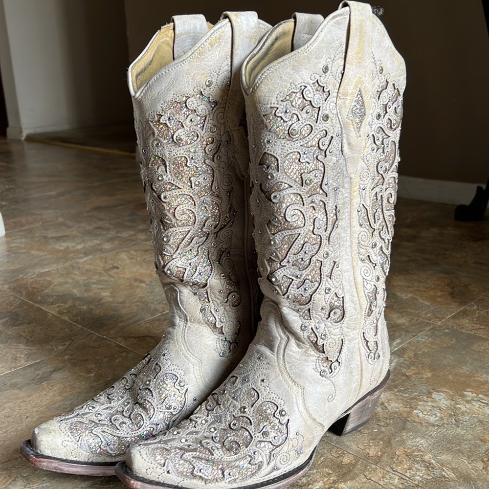CORRAL LEATHER BRIDAL BOOTS - GLITTER INLAY FOR WEDDING OR BACHELORETTE SIZE 7.5
